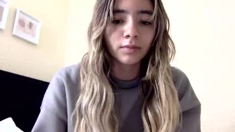 Snapshot of majo_gomezz chatting on 3, 4, 2026 majo_gomezz online show from 3, 4, 2026