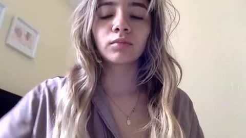 Snapshot of majo_gomezz chatting on 10, 4, 2026 majo_gomezz online show from 10, 4, 2026
