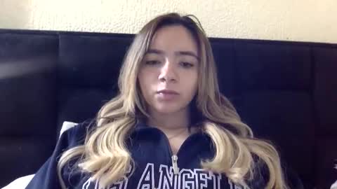 Snapshot of majo_gomezz chatting on 18, 5, 2026 majo_gomezz online show from 18, 5, 2026