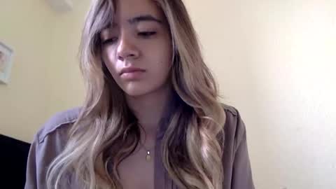Snapshot of majo_gomezz chatting on 3, 6, 2026 majo_gomezz online show from 3, 6, 2026