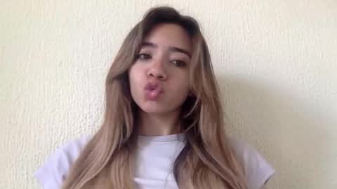 Snapshot of majo_gomezz chatting on 10, 6, 2026 majo_gomezz online show from 10, 6, 2026