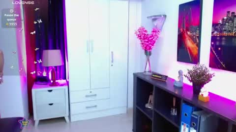 Snapshot of makarena_medina chatting on 25, 6, 2026 Makarena online show from 25, 6, 2026