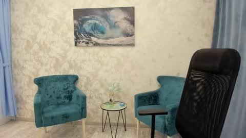 Chloe online show from 12, 2, 2025