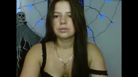 make_mesmile online show from 2, 11, 2025