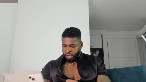 Snapshot of makonneen chatting on 24, 5, 2026 Makonnen online show from 24, 5, 2026
