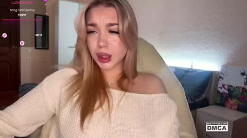 Snapshot of maksisisia chatting on 25, 11, 2025 maksisisia online show from 25, 11, 2025