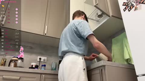 Snapshot of malcolm_yang chatting on 8, 2, 2025 Tom and Mark 3 online show from 8, 2, 2025