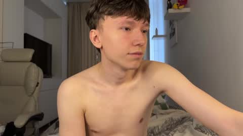 Snapshot of malcolm_yang chatting on 28, 9, 2025 Tom and Mark 3 online show from 28, 9, 2025