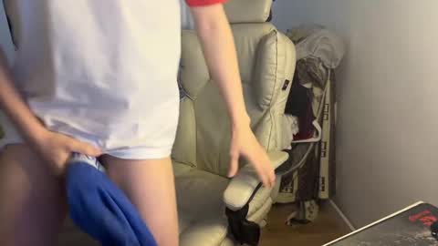 Snapshot of malcolm_yang chatting on 7, 10, 2025 Tom and Mark 3 online show from 7, 10, 2025