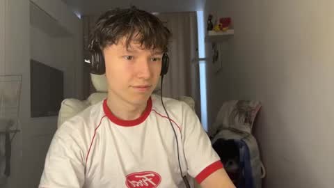 Snapshot of malcolm_yang chatting on 20, 10, 2025 Tom and Mark 3 online show from 20, 10, 2025