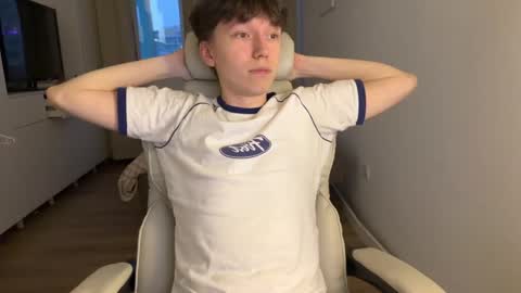 Snapshot of malcolm_yang chatting on 25, 10, 2025 Tom and Mark 3 online show from 25, 10, 2025