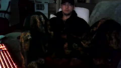 Snapshot of malcolmlow chatting on 9, 5, 2026 MalcolmLow online show from 9, 5, 2026
