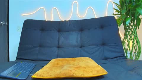 Snapshot of malcompierce chatting on 15, 2, 2026 Malcom online show from 15, 2, 2026