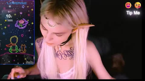 Snapshot of mali_sia chatting on 1, 10, 2025 Mischelle online show from 1, 10, 2025