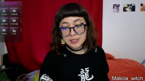 Snapshot of malicia_witch_ chatting on 4, 8, 2026 Mar Alicia Rosie v A L I C I A W I T C - Meg Cherie online show from 4, 8, 2026