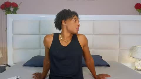 Snapshot of malkongarcia chatting on 13, 12, 2025 malkongarcia online show from 13, 12, 2025