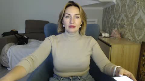 mallinia online show from 15, 12, 2025