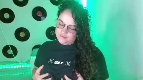 MI INSTAGRAM soy glory01 online show from 7, 2, 2025