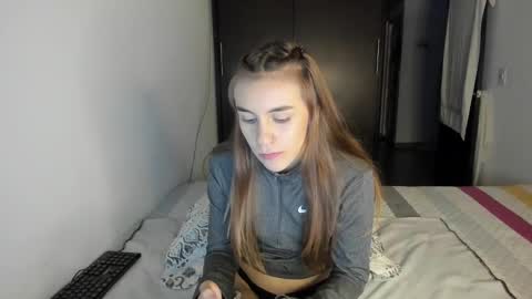 Snapshot of malucam_06 chatting on 20, 2, 2025 instagram nueela online show from 20, 2, 2025