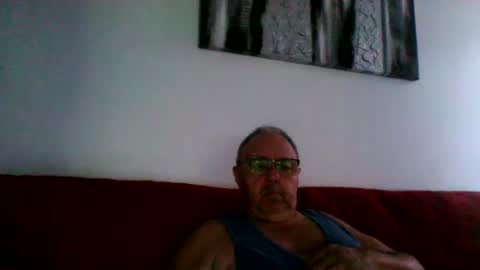 Snapshot of mambow99 chatting on 5, 7, 2026 OLDMANFREE online show from 5, 7, 2026
