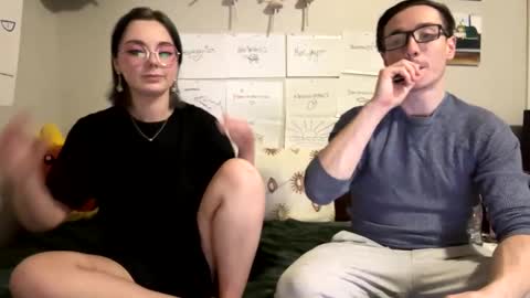 MamiCloudz online show from 7, 3, 2025