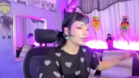 Snapshot of mamushka_ chatting on 27, 10, 2025   online show from 27, 10, 2025