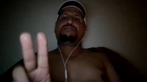 Snapshot of man_new chatting on 6, 2, 2025 Man new online show from 6, 2, 2025