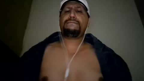 Snapshot of man_new chatting on 5, 11, 2025 Man new online show from 5, 11, 2025