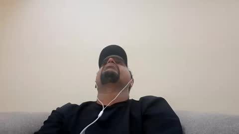 Snapshot of man_new chatting on 9, 11, 2025 Man new online show from 9, 11, 2025