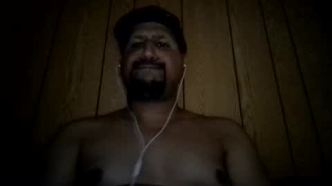 Snapshot of man_new chatting on 26, 11, 2025 Man new online show from 26, 11, 2025