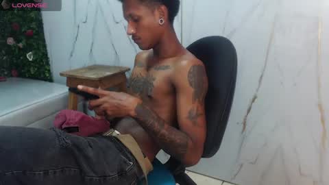 Snapshot of man_sant11 chatting on 18, 4, 2026 man_sant11 online show from 18, 4, 2026