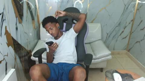 Snapshot of man_sant11 chatting on 29, 4, 2026 man_sant11 online show from 29, 4, 2026