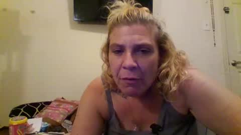 Snapshot of mandilube39 chatting on 3, 5, 2026 mindy22 online show from 3, 5, 2026
