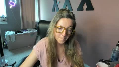 Snapshot of mandybabyxxx chatting on 28, 7, 2026 MandyBabyXXX online show from 28, 7, 2026