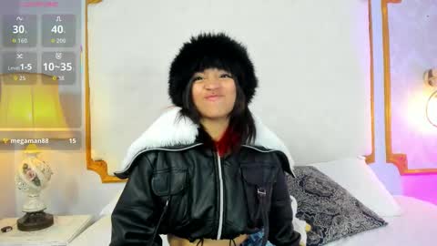 manelyk_evanss online show from 5, 10, 2025