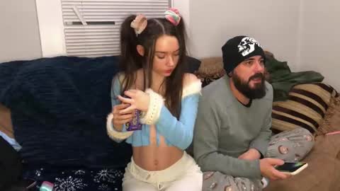 manicpixiedreamfrog online show from 6, 1, 2026