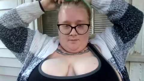 ManicPixiePop online show from 29, 7, 2026