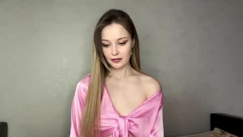 Snapshot of maniemarchitto chatting on 23, 4, 2026 Hey there my name is Sarah online show from 23, 4, 2026
