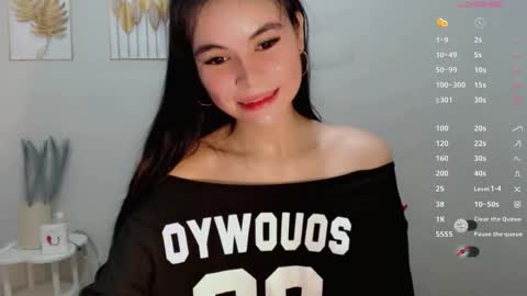 Snapshot of manilynforyou chatting on 28, 10, 2025 manilynforyou online show from 28, 10, 2025