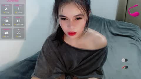 Snapshot of manilynforyou chatting on 11, 11, 2025 manilynforyou online show from 11, 11, 2025