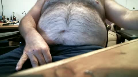 Snapshot of manleg439 chatting on 10, 12, 2024 manleg439 online show from 10, 12, 2024