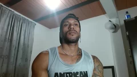 Snapshot of manolofitt chatting on 19, 10, 2025 Manolo online show from 19, 10, 2025