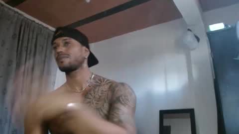 Snapshot of manolofitt chatting on 22, 10, 2025 Manolo online show from 22, 10, 2025