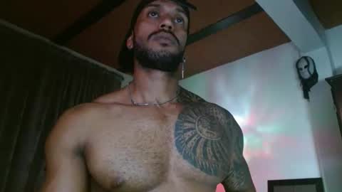 Snapshot of manolofitt chatting on 13, 11, 2025 Manolo online show from 13, 11, 2025