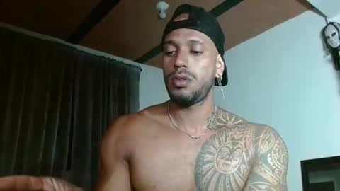 Snapshot of manolofitt chatting on 20, 11, 2025 Manolo online show from 20, 11, 2025