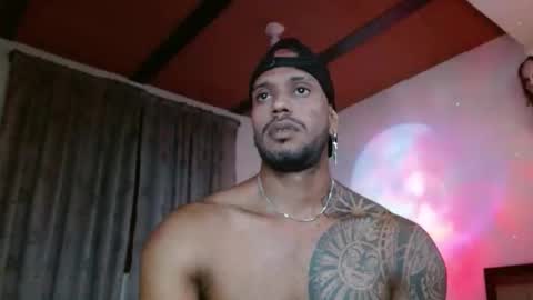 Snapshot of manolofitt chatting on 20, 11, 2025 Manolo online show from 20, 11, 2025