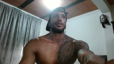 Snapshot of manolofitt chatting on 22, 11, 2025 Manolo online show from 22, 11, 2025