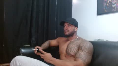 Snapshot of manolofitt chatting on 5, 7, 2026 Manolo online show from 5, 7, 2026