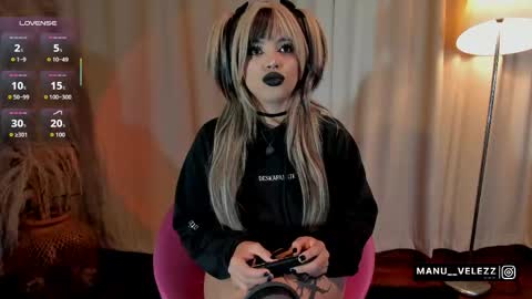 Snapshot of manu_nyx chatting on 31, 5, 2026 manu velezz Help me to get to 100 thumbs ups Tip 25tks Rate me online show from 31, 5, 2026