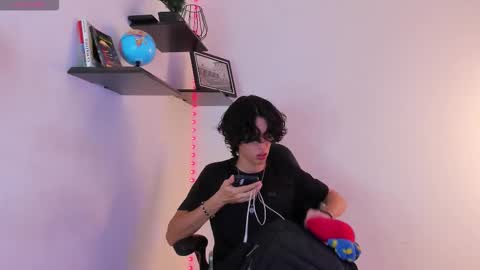 Manuel online show from 5, 10, 2025